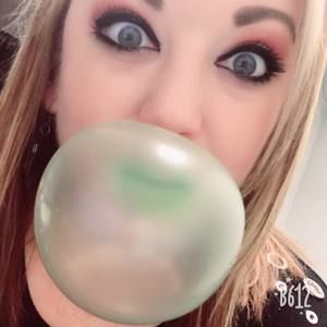 Meet your Posher, Tera